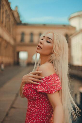 Проститутка Питерa Нина Приморская, +7(981)294-39-94